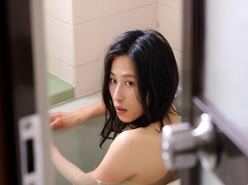 Istri saya beralih ke mantan suaminya untuk kepuasan seksual