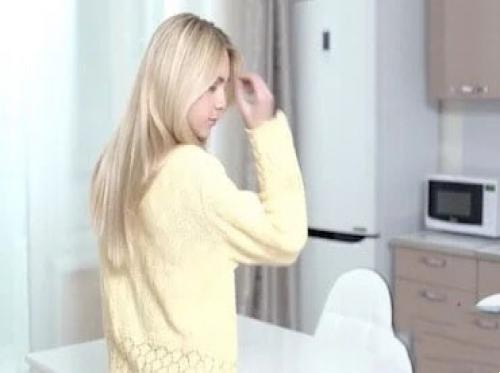 Malaikat pirang Alecia Fox